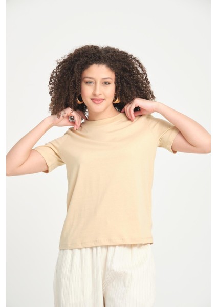 %100 Pamuk Basic Fit T-Shirt - Şık ve Konforlu Kısa Kollu Model fırsatları