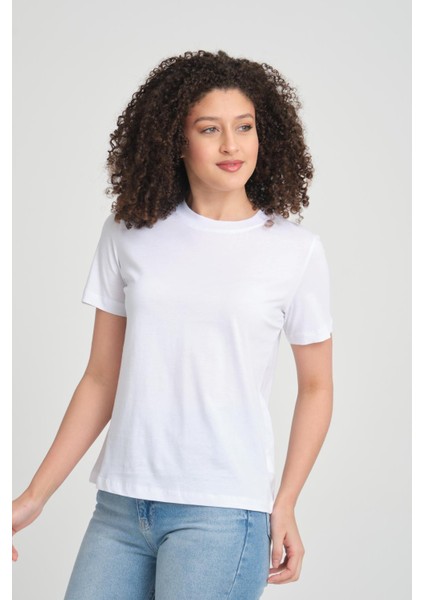 %100 Pamuk Basic Fit T-Shirt - Şık ve Konforlu Kısa Kollu Model indirimleri