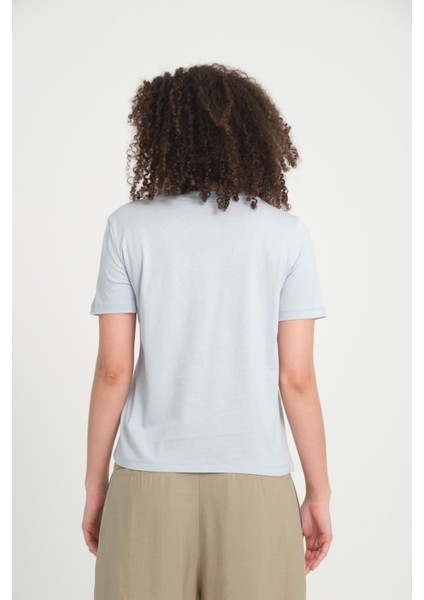 %100 Pamuk Basic Fit T-Shirt - Şık ve Konforlu Kısa Kollu Model