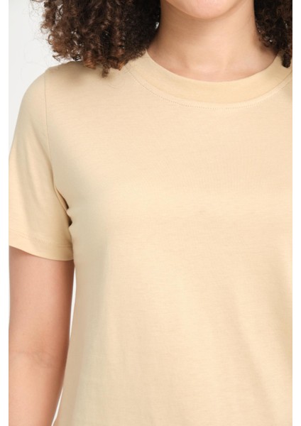 %100 Pamuk Basic Fit T-Shirt - Şık ve Konforlu Kısa Kollu Model fiyatları