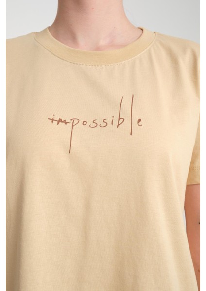 %100 Pamuk Rahat Kesim Bisiklet Yaka T-Shirt - Minimalist Yazı Tasarımı fiyatları