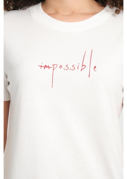 %100 Pamuk Rahat Kesim Bisiklet Yaka T-Shirt - Minimalist Yazı Tasarımı fiyatları