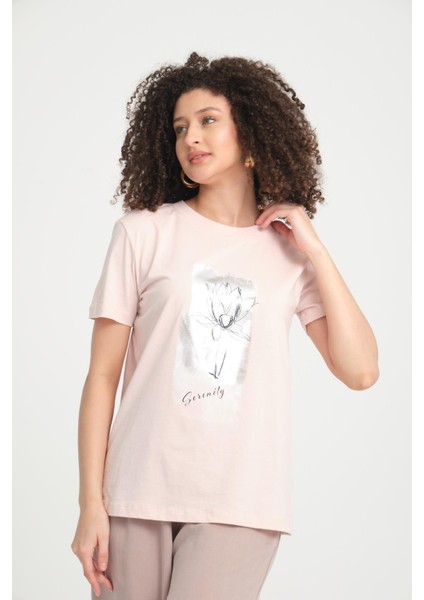 %100 Pamuk Kadın Bisiklet Yaka Pamuk T-Shirt - Şık Grafik Tasarım