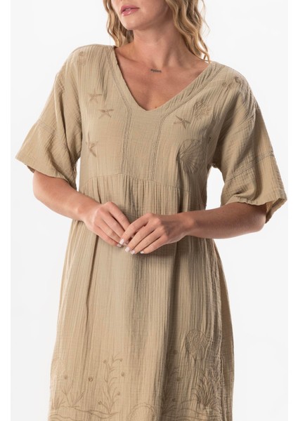 Kısa Kol V Yaka Alize Nakışlı Midi Boy Müslin Yazlık Elbise Vizon Vzn fırsatları