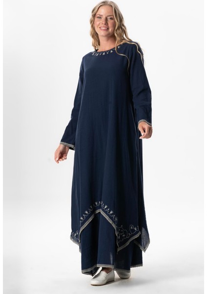 Uzun Kol Şile Bezi Lerzan Oval Yaka Nakışlı Yazlık Elbise Lacivert Lcvt fırsatları