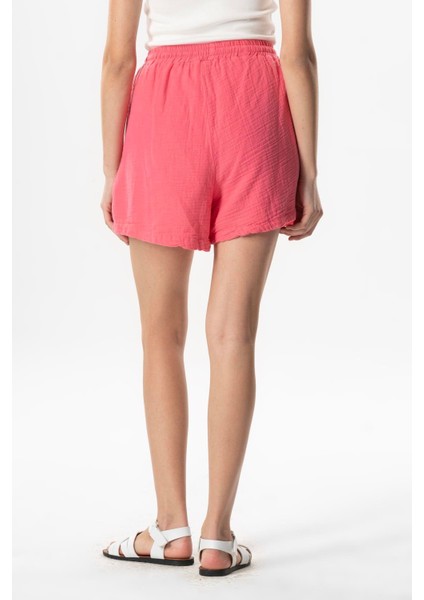 Lastik Detaylı Beli Bağcıklı Kısa Müslin Salaş Şort Beyaz Byz fiyatları