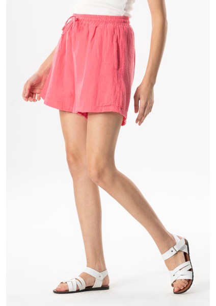 Lastik Detaylı Beli Bağcıklı Kısa Müslin Salaş Şort Beyaz Byz fırsatları