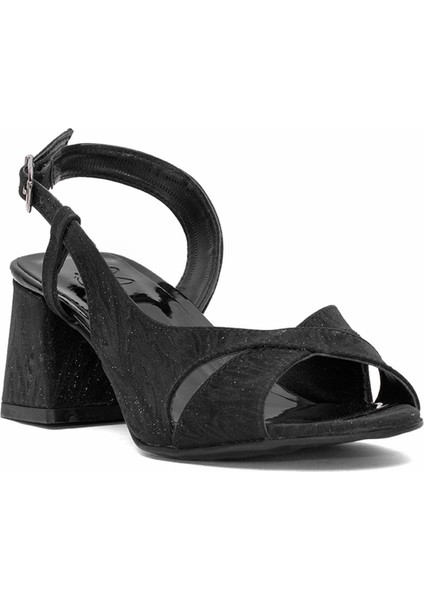 25BY25.958T Kadın Klasik Topuklu Ayakkabı Siyah fiyatları