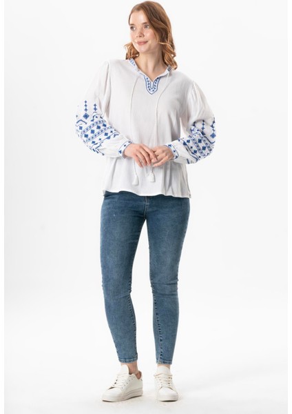Uzun Kol Şile Bezi Idil V Yaka Nakışlı Yazlık Bluz Beyaz Byz indirimleri