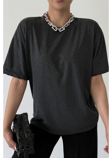 Kadın Kırçıllı Antrasit Bisiklet Yaka Düz T-Shirt fiyatları