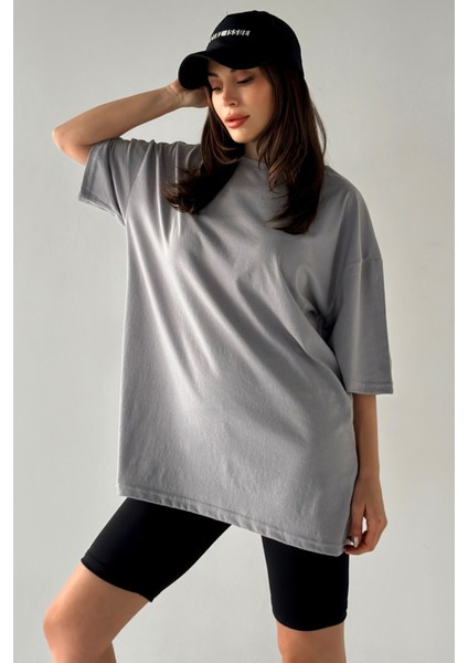 Kadın Düz Renk Gri Oversize T-Shirt