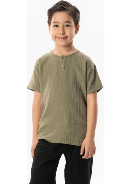 Kısa Kol Batı Cep Detaylı Yazlık Müslin Erkek Çocuk Tshirt Buz Mavi Bmv
