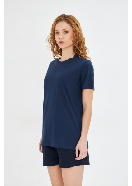 Kadın Konforlu %100 Pamuk Kısa Kollu Günlük Tişört modelleri