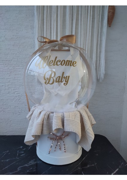 Bebek Zıbın ve Örgü Battaniye Welcome Baby Yazılı Yenidoğan Doğum Tebrik Hediye Kutusu