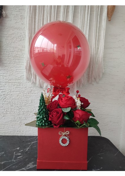 Kırmızı Gül Çiçek Buketi Balonlu Yıldönümü Doğum Sevgililer Günü Yıldönümü Hediye Kutusu fiyatları