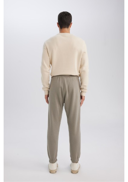 Jogger Eşofman Altı Standart Fit Basic Düz Beli Bağcıklı Lastikli Paça Cepli A6468AX24AU