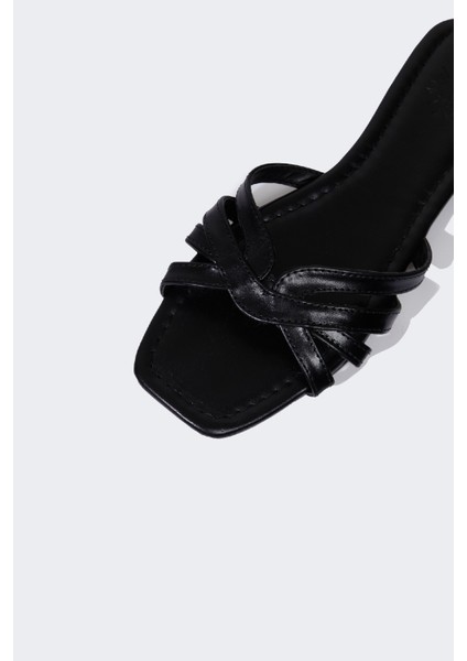 Kadın Düz Taban Suni Deri Terlik C3718AX25HS indirimleri