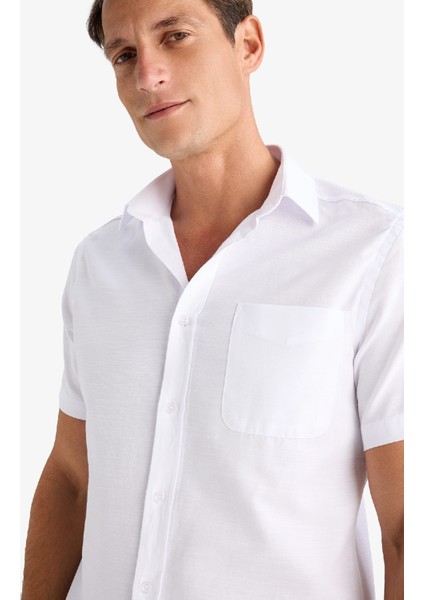Modern Fit Yazlık Polo Yaka Basic Düz Kısa Kollu Beyaz Gömlek E5077AX25SM
