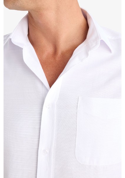 Modern Fit Yazlık Polo Yaka Basic Düz Kısa Kollu Beyaz Gömlek E5077AX25SM