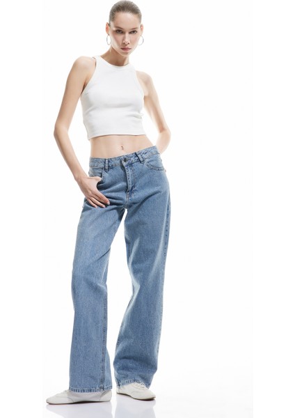 Pamuklu Normal Bel Taş Detaylı Straight Fit Jean