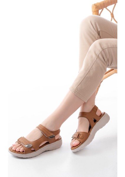 DM-363 Taba Baret Cırtlı Dikişli Günlük Kadın Sandalet