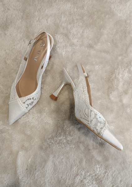 Lace Dantel ve Inci Taş Detaylı Sivri Burun Topuk Dekolteli 7 cm Kadeh Topuk Gelin Ayakkabısı