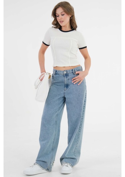 Beyaz Yaka ve Kol Garni Detaylı Biyeli Fitilli Örme Crop Bluz modelleri
