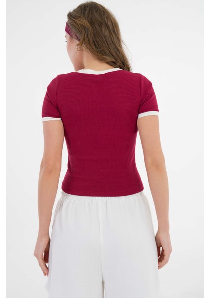 Bordo Yaka ve Kol Garni Detaylı Biyeli Fitilli Örme Crop Bluz indirimleri