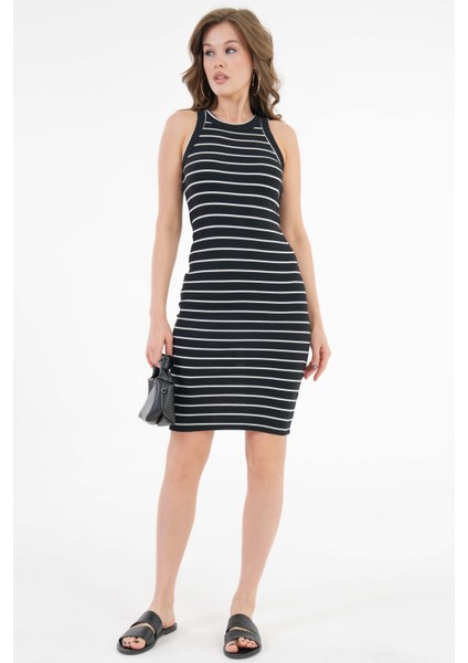 Siyah Çizgili Bisiklet Yaka Fitilli Bodycon Örme Midi Elbise