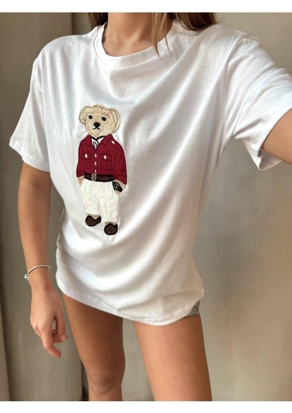 0 Yaka Ayıcık Nakışlı Kadın Oversize T-Shirt modelleri