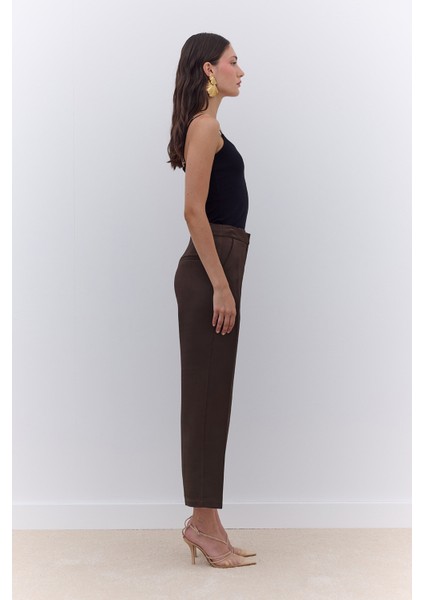 Saten Düz Paça Pantolon Ağaç Kabuğu modelleri