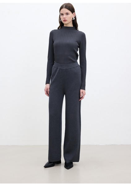 Düz Paça Triko Pantolon Antrasit fırsatları