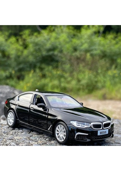 1:36 Bmw M5 M550I F90 Araba Modeli M2 M4 Alaşım Araba Modeli Döküm Metal Oyuncak Araçlar Araba Modeli Simülasyon Koleksiyonu Çocuk Oyuncak Hediye (Yurt Dışından)
