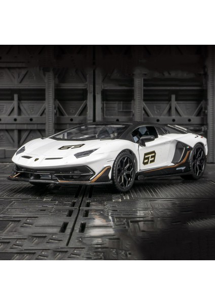 1:32 Lambo Aventador SVJ63 Spor Araba Model Oyuncaklar Döküm Alaşım Kapılar Açık Ses Işığı Çocuk Oyuncak Minyatür Araçlar Hediyeler (Yurt Dışından)