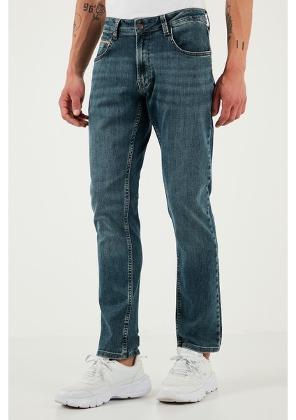 Pamuklu Regular Fit Normal Bel Boru Paça Jeans Erkek Kot Pantolon 2211S76PARMA fırsatları