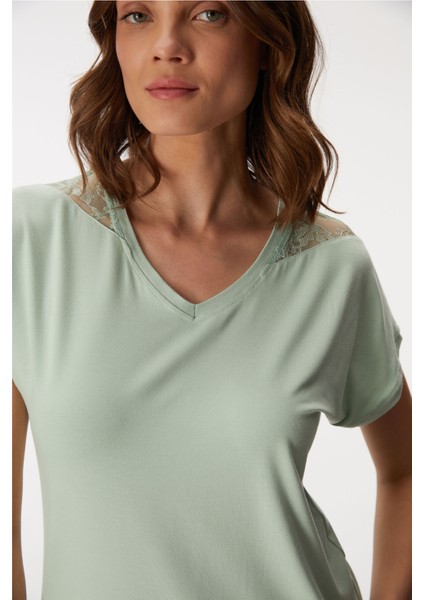 11385 Kadın T-Shirt ve Pantolon Takım fırsatları