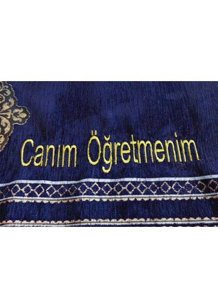 Özel Gün Hediyesi Nakış Işlemeli Isimli Şönil Seccade Lacivert fırsatları