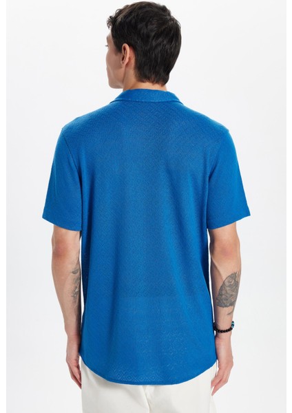 Erkek Slim Fit Dar Kesim Kısa Kollu Örme Doku Apaş Yaka Saks Mavi Gömlek
