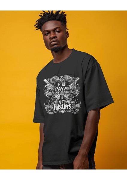 Hustler Oversize Tişört – Cesur ve Asi Tarzın Yeni Tanımı!
