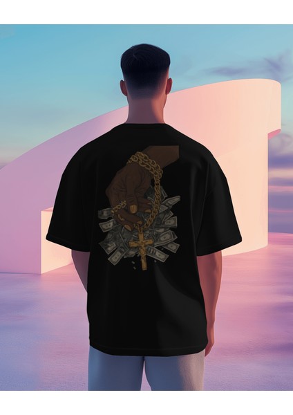 Luxury Streetwear Oversize Tişört – Güç ve Zenginliği Yansıtan Özel Tasarım!