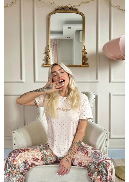 Bej Vintage Desenli Kısa Kollu Örme Kadın Pijama Takımı