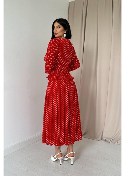 Kırmızı Puantiye Desenli Volanlı Elbise