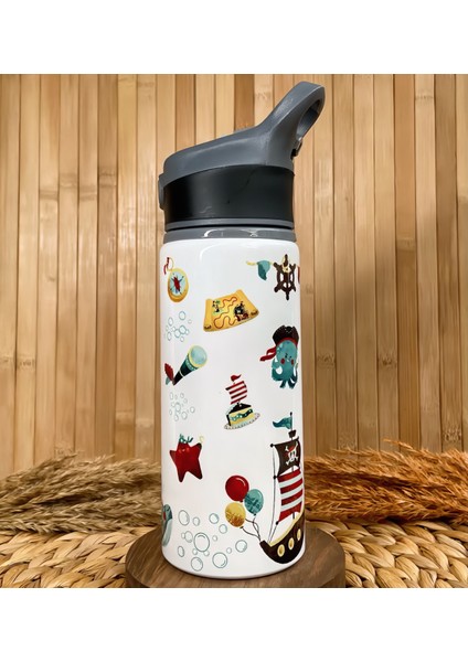 Kişiye Özel Isimli Erkek Çocuk Korsan Pipetli Suluk Matara 650 ml
