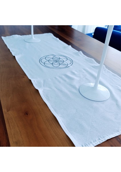 Yaşam Çiçeği Işlemeli Runner 140*40 cm Yenilnme ve Bereket Temalı Özel Tasarım Runner
