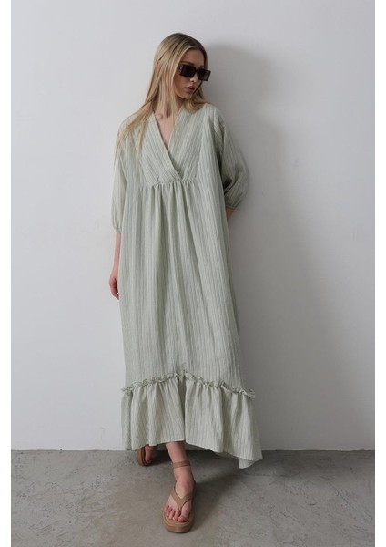 Çizgili Oversize V Yaka Elbise - Haki
