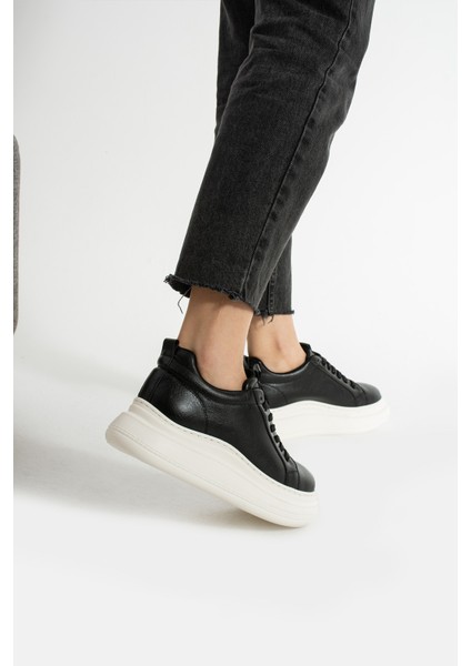 Rodon Kadın Metalik Siyah Spor Ayakkabı fırsatları