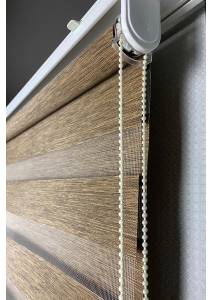 Kahverengi Zebra Stor