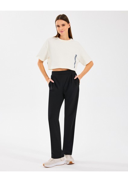 W Crop Fit Graphic Tee T-Shirt Kadın Off White Tshirt S2510145-102 modelleri