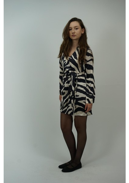 Gömlek Yaka Desenli Elbise indirimleri