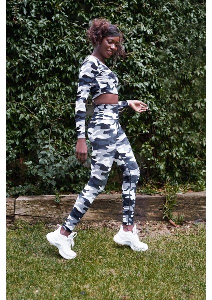 Gri Siyah Beyaz Kamuflaj Desen Uzun Kollu Spor Büstiyer fırsatları